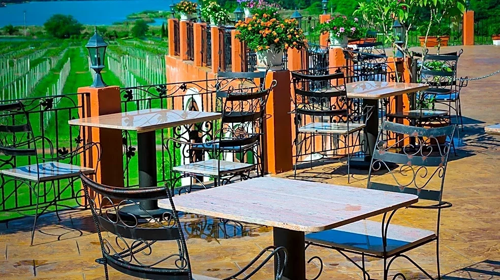 Downtown Napa Features Walkable Wine Tasting Rooms and Charcuterie Offerings
