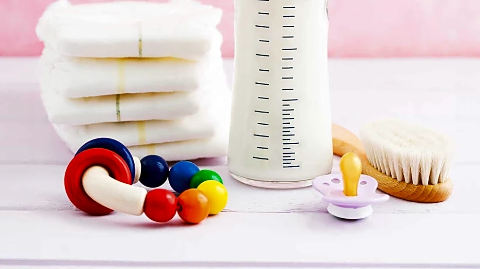 Momcozy Offers On-the-Go Bundle with Portable Bottle Warmer and Cooler