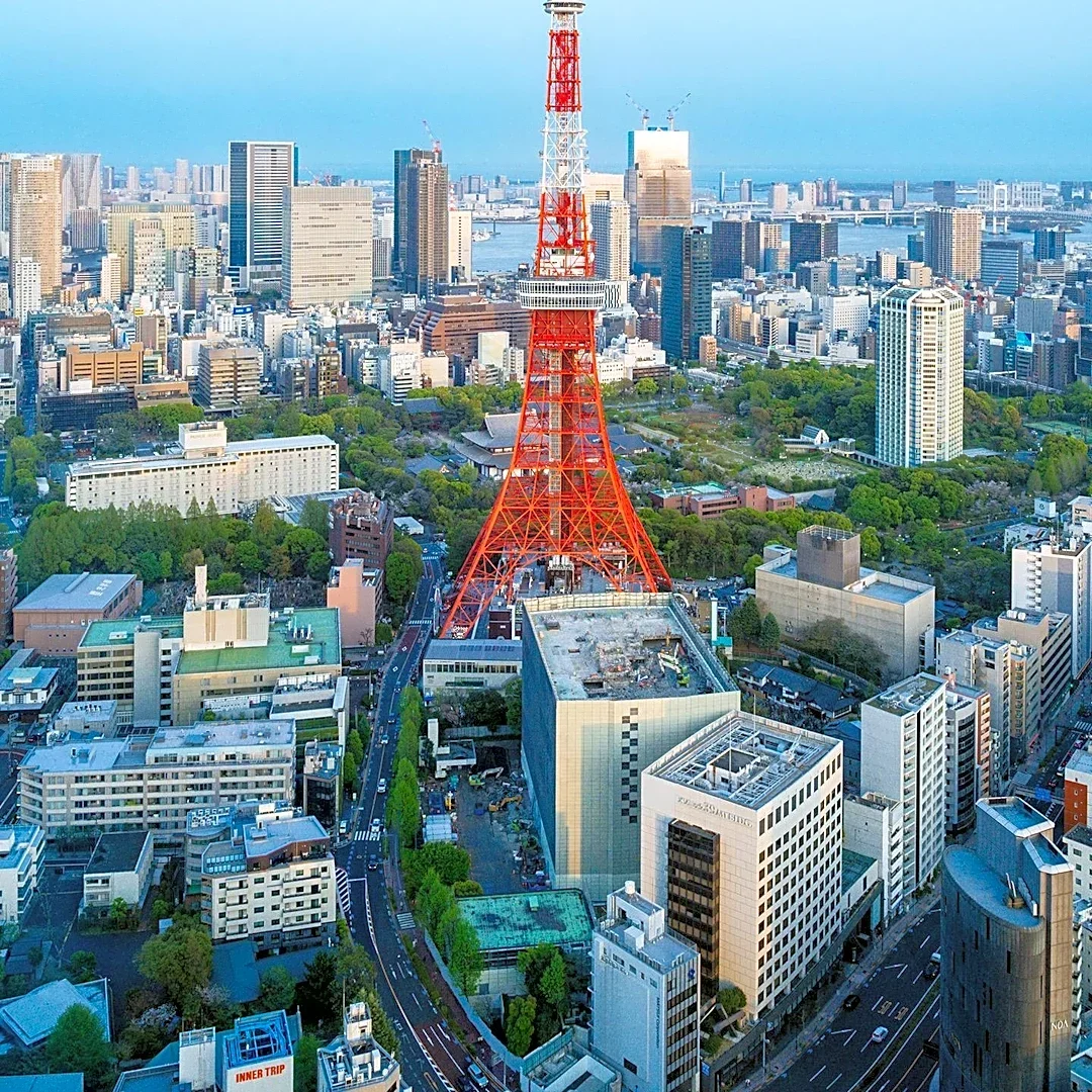 Tokyo Signature Tours Offers Customizable Private Walking Tours of Tokyo's Iconic Landmarks and Hidden Gems