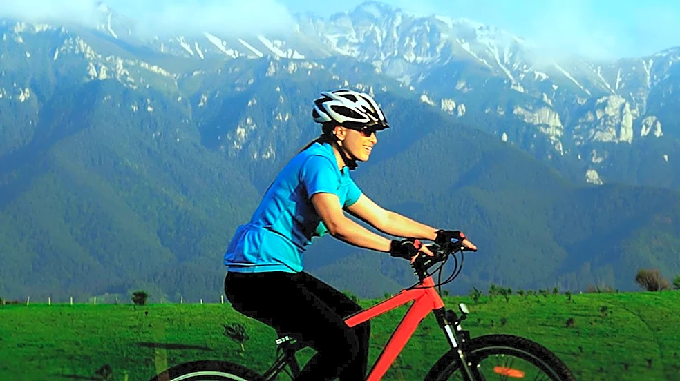 Adventurous Women Offers Sri Lanka Active Adventure Tour with Cycling and Cultural Immersion