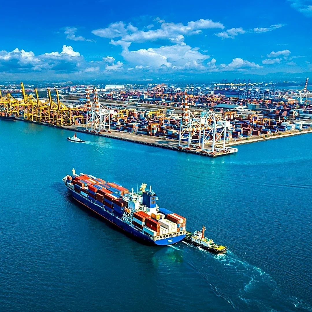 Crowley Charters New Tug 'Venture' to Enhance Los Angeles and Long Beach Harbor Operations