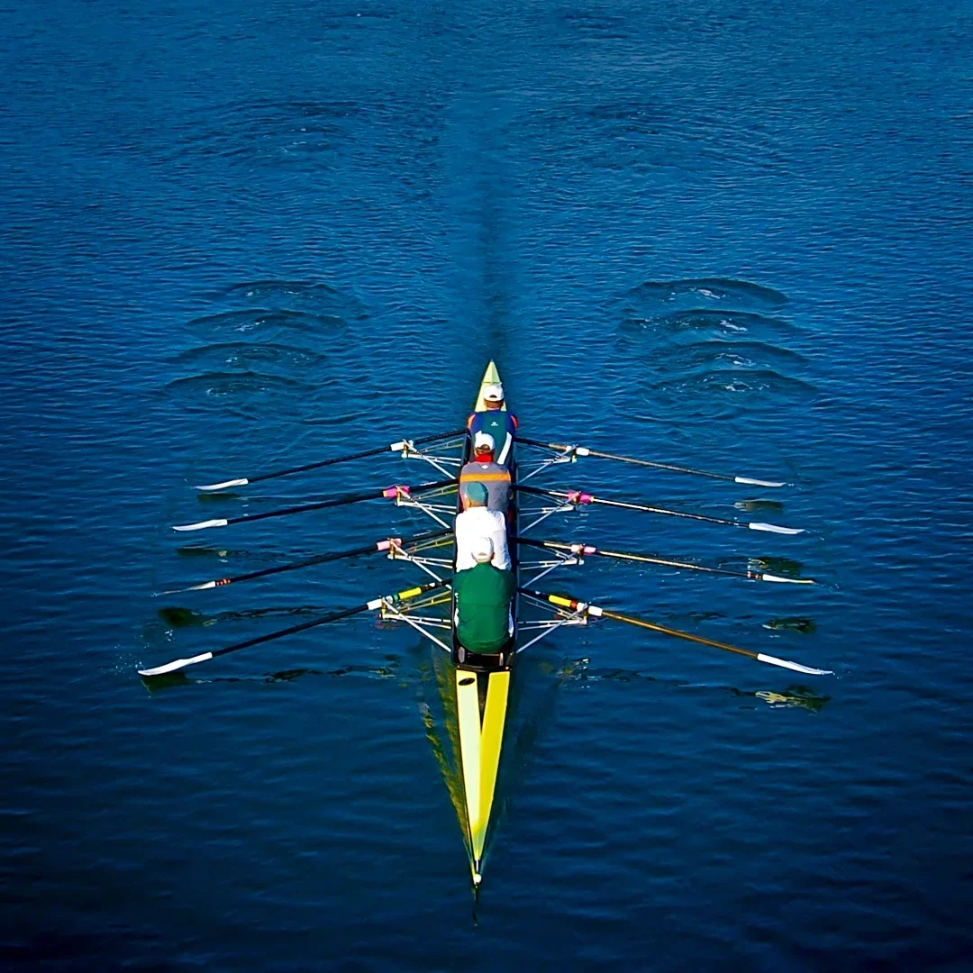 Queens University Rowing Teams Achieve Strong Results at Head of the Charles Regatta