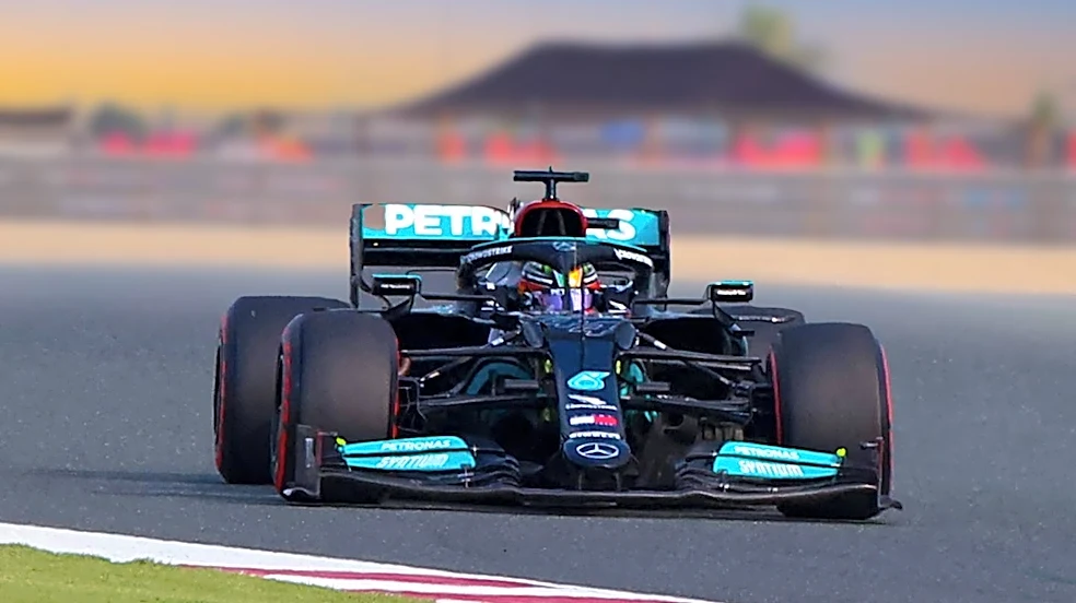 Lewis Hamilton Criticizes Modern F1 Track Limits, Advocates for Traditional Grass and Gravel Run-Offs