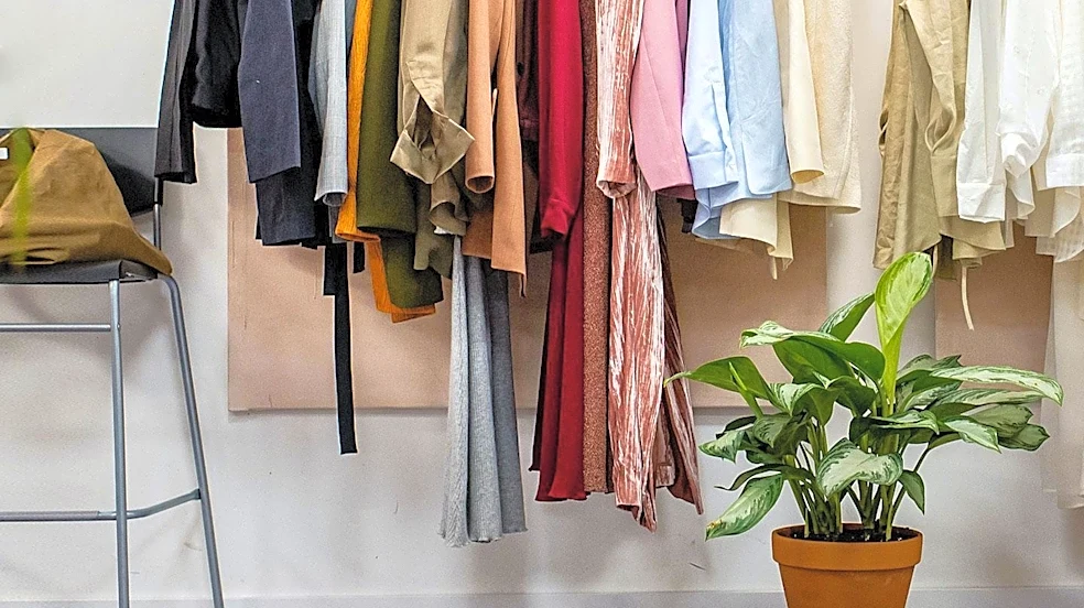 Helmut Lang Recognized for Minimalist Fashion Design and Cultural Impact