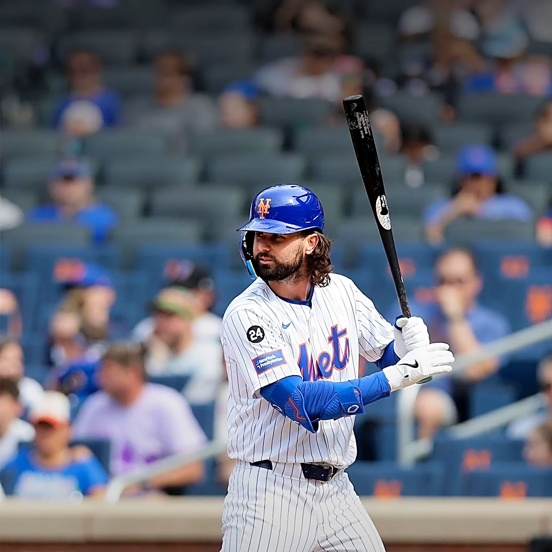New York Mets Consider Re-Hiring Kevin Long as Hitting Coach After Phillies Firing