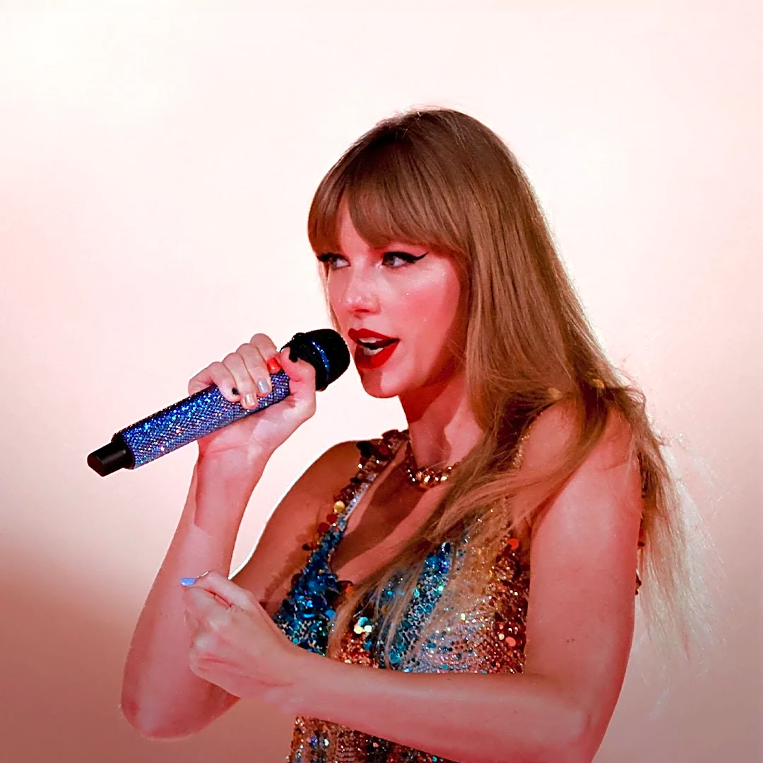 Fan Theories Suggest Taylor Swift's 'Debut (Taylor's Version)' Announcement Imminent