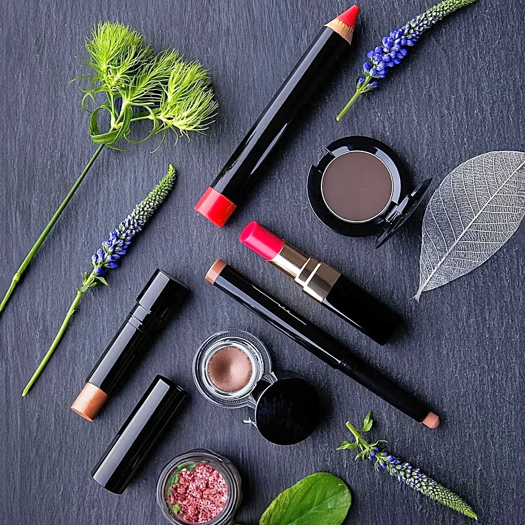 Lip Liners Recommended for Fuller Lips and Mature Skin