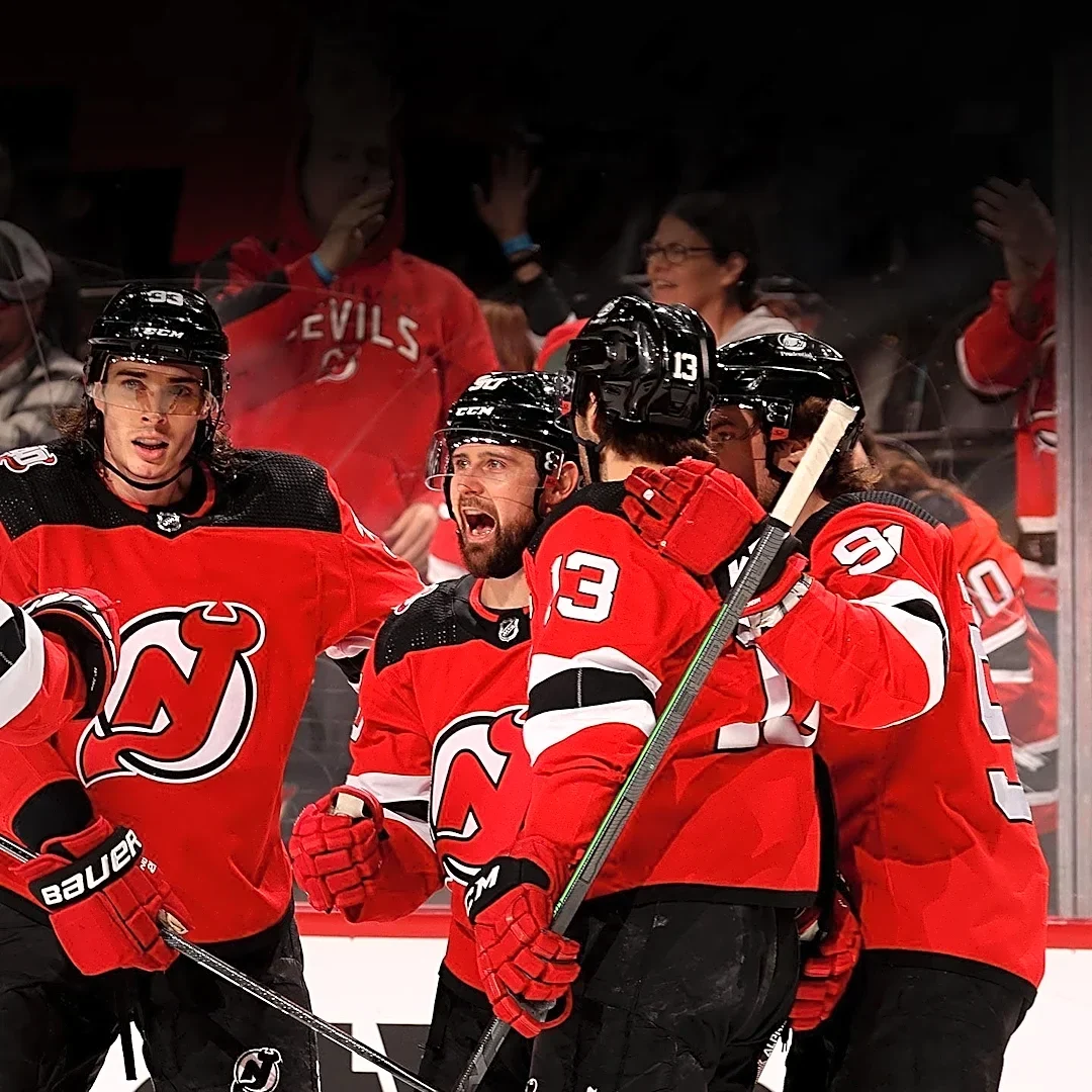 New Jersey Devils Secure 4-3 Victory Over Colorado Avalanche, Luke Evangelista Returns with Two Points