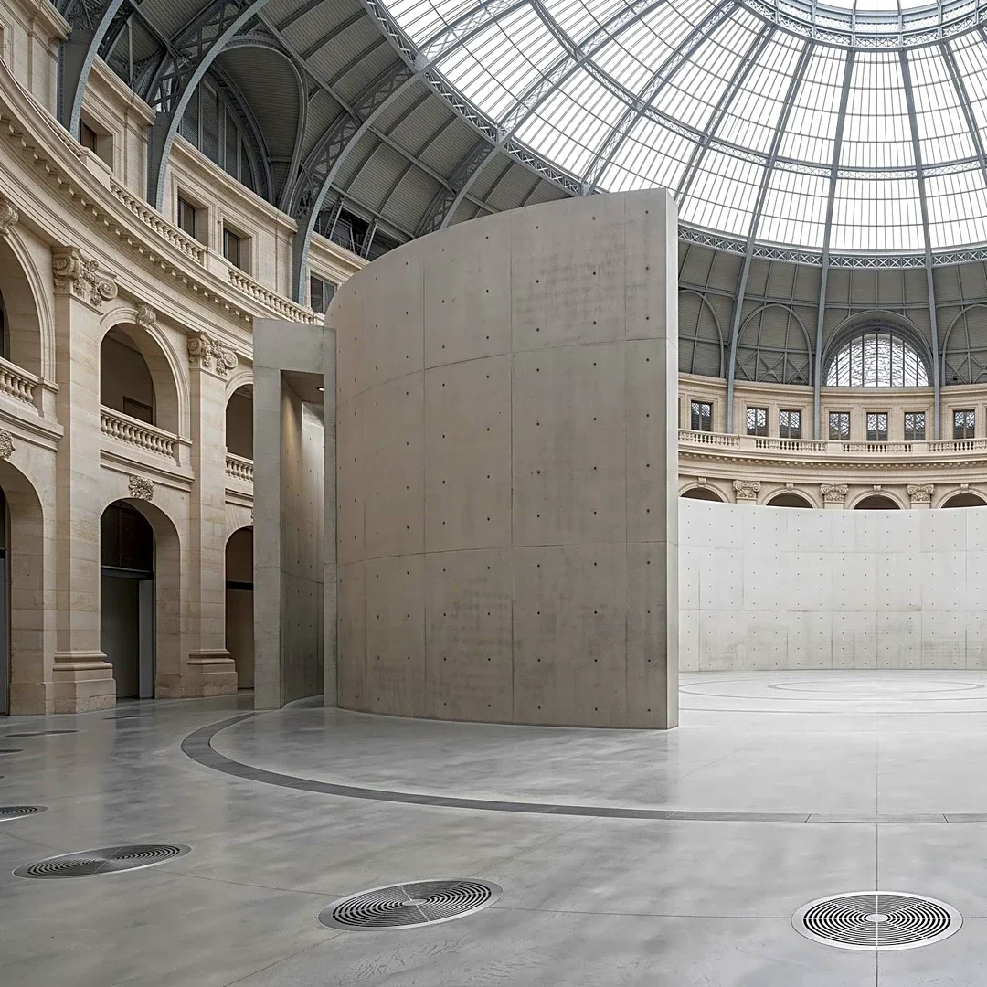 Pinault Collection in Paris Launches 'Remember Me' Photography Exhibition Featuring 700 Works