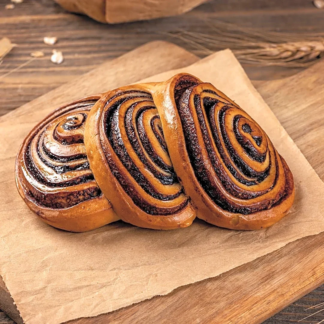 New 'Cold Swirl Method' Revolutionizes Chocolate Swirl Sourdough Bread Baking for Enhanced Texture and Flavor
