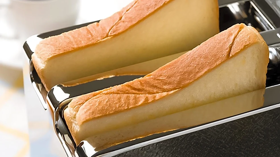 Toaster Settings Differentiated for Optimal Toasting of Bread and Bagels
