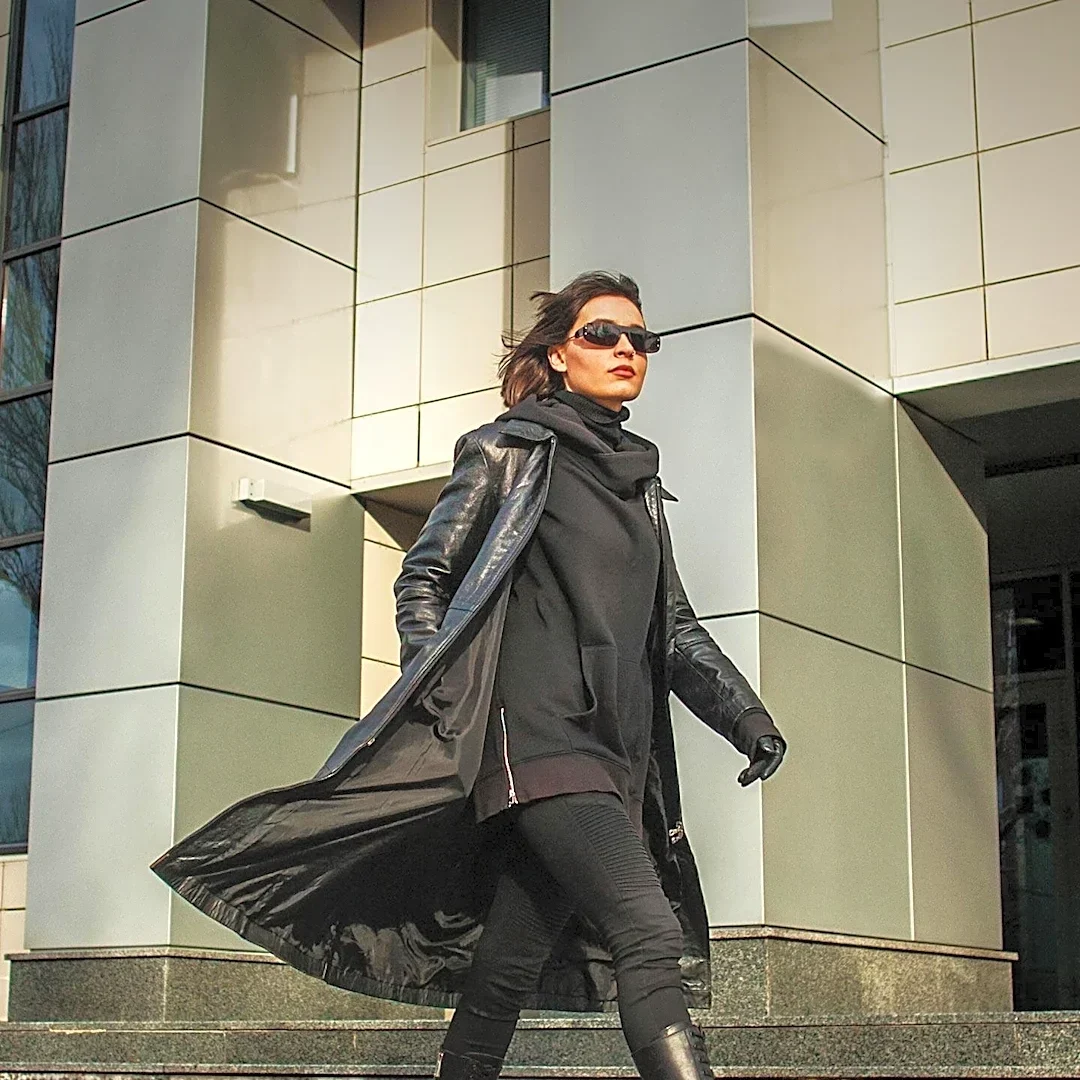 Carrie-Anne Moss Discusses Career, AI Concerns, and New Series 'Yaga'