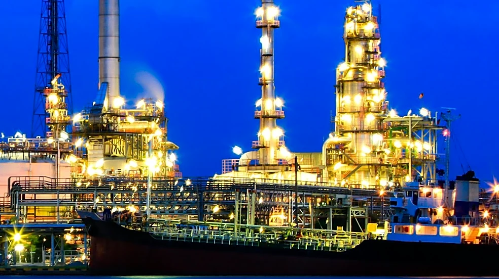 Middle East Oil Exports Recover to Prewar Levels Amid Persistent Shipping Risks and Volatility