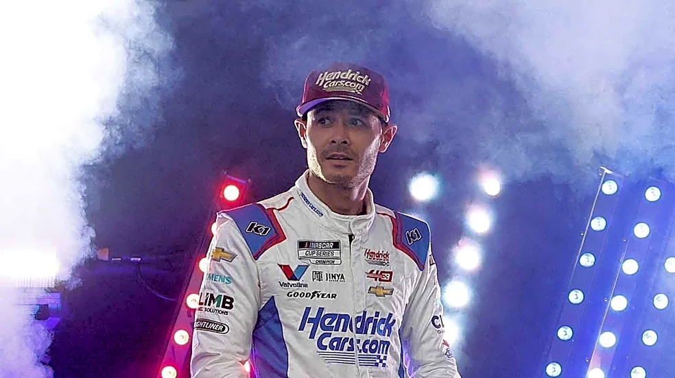 Kyle Larson's Phoenix Setback Tightens NASCAR Cup Series Chase Standings
