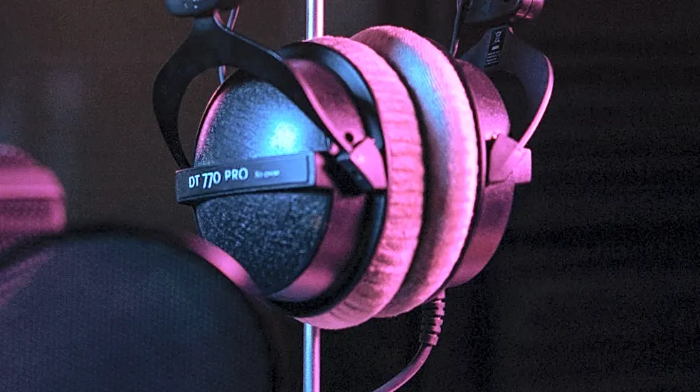 Lossless Streaming and High-Performance Audio Systems Revitalize Music Listening Experience