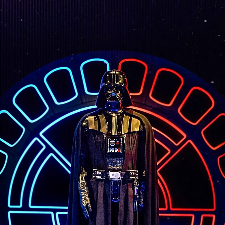 Neiman Marcus Offers $182,500 Star Wars Legacy Experience in Holiday Book