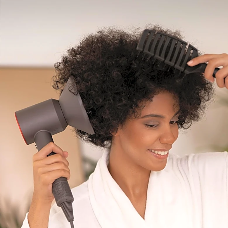 Lightweight Styling Foams Aid Faster Drying for Natural Hair