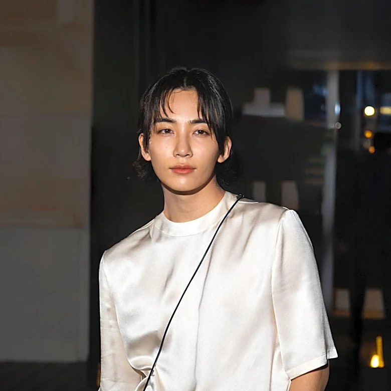 SEVENTEEN's Jeonghan and Joshua Achieve Record-Breaking First-Week Sales for K-Pop Unit Album