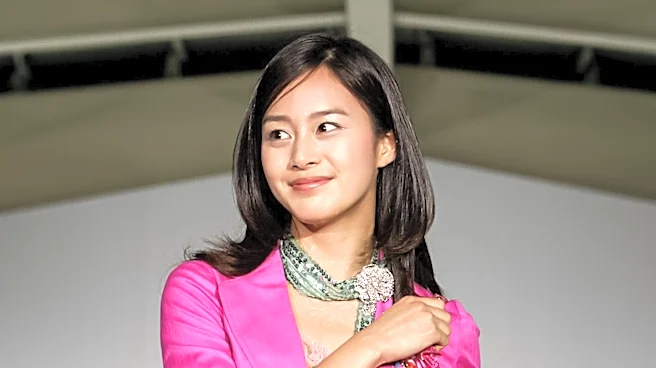 Actress Kim Tae-hee Resumes Social Media Activity After Year-Long Hiatus, Addresses Corset Dress Criticism
