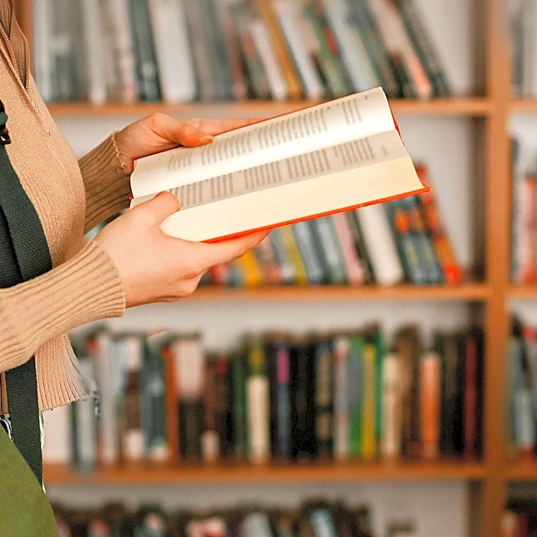 The Forgotten Book Club Promotes Independent Bookshops and Libraries