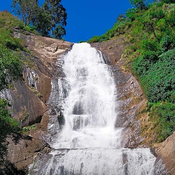 U.S. Adventure Photographer Seriously Injured in 200-Foot Cliff Fall in Portugal