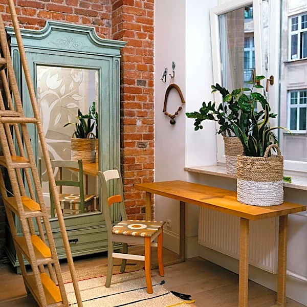 Armoire Offers Discounts on Clothing Rental Subscriptions for New Members