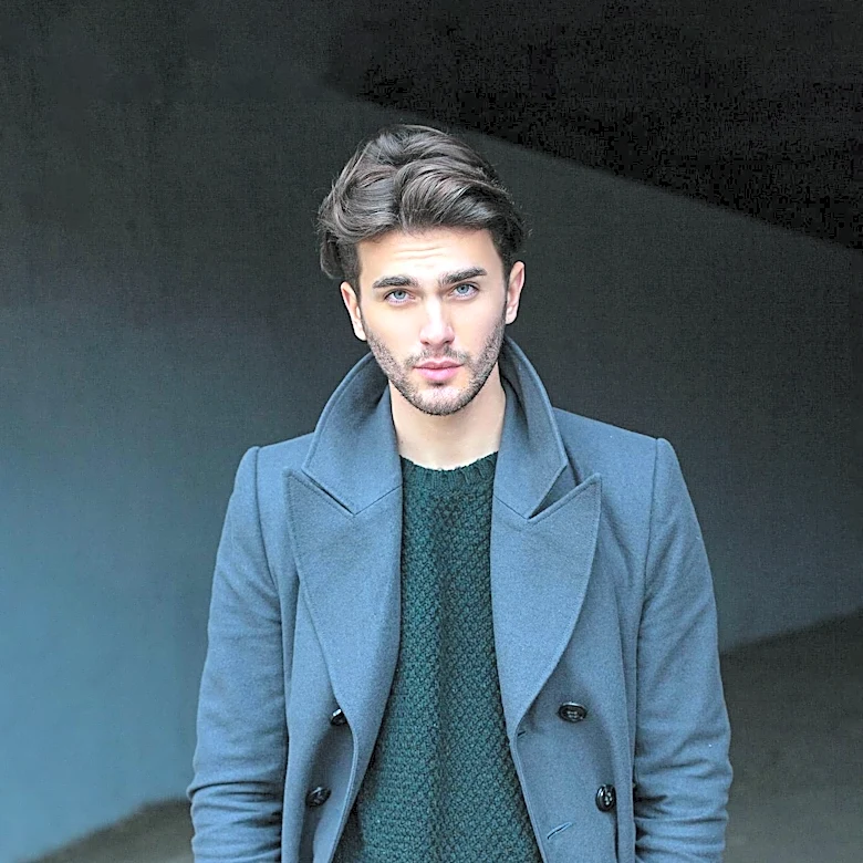 Fall and Winter Fashion Trends Emphasize Comfort and Personal Expression