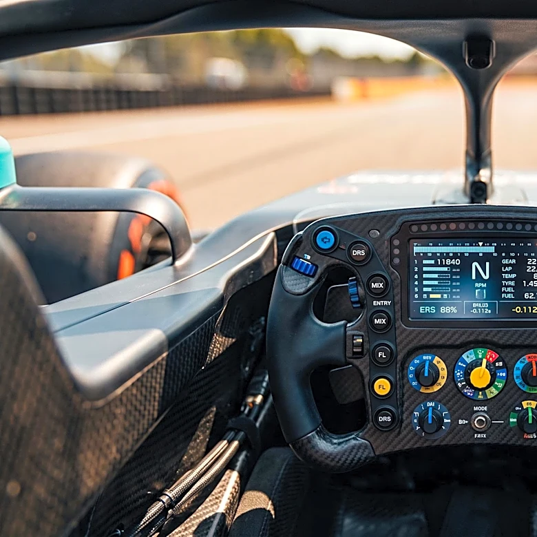 Liam Lawson Experiences Six-Second Loss at US Grand Prix Due to Persistent Car Malfunction Alarm
