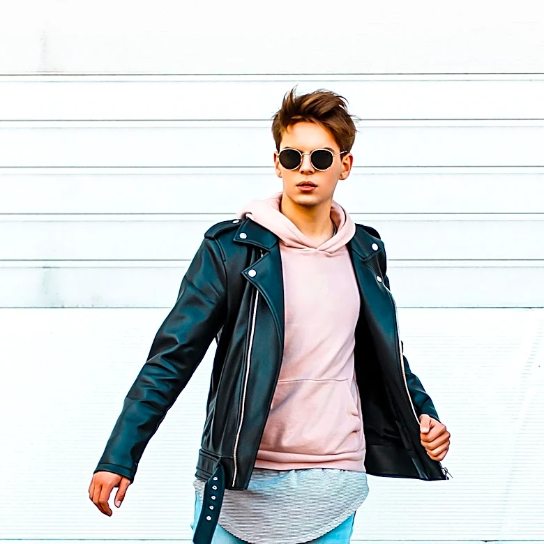 Fear of God Essentials Hoodie Gains Popularity in Streetwear Fashion