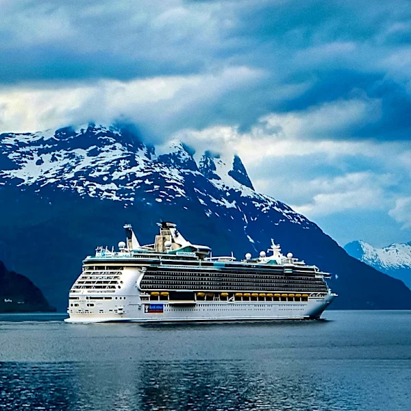 Royal Caribbean Passenger Expresses Dissatisfaction Over Refund After Last-Minute Itinerary Change Bars Infant