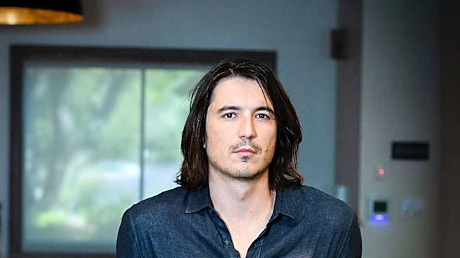 Robinhood CEO Vlad Tenev Calls for Clearer U.S. Rules on Tokenized Stocks Amidst Declining Crypto Revenue
