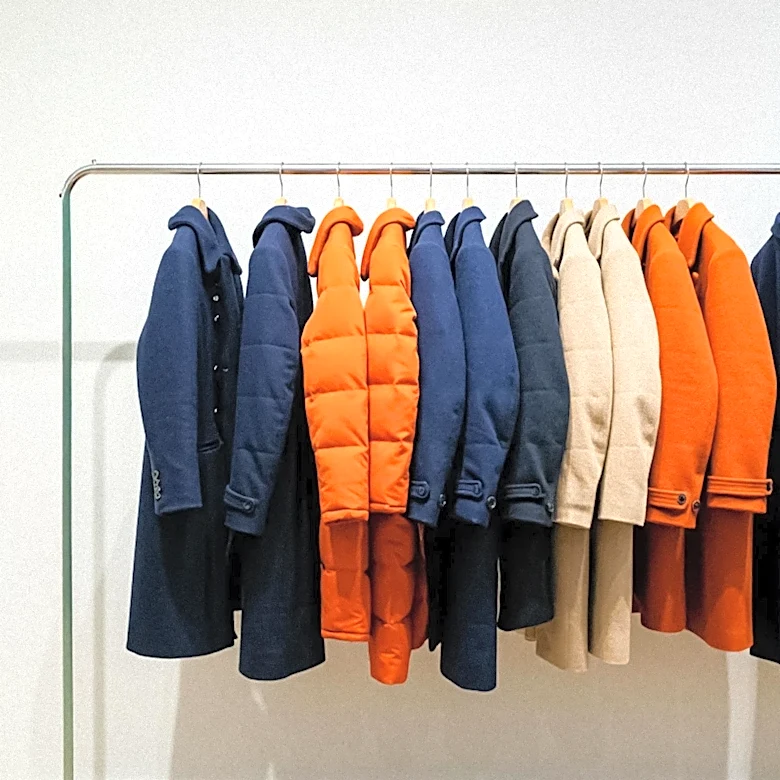 Minimalist '90s-Style Coats Emerge as Key Winter Fashion Trend
