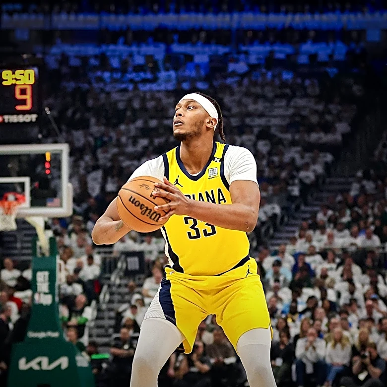 Rookie Guard Braden Smith Scores First NBA Career Point in Pacers' NBA Cup Loss to Heat