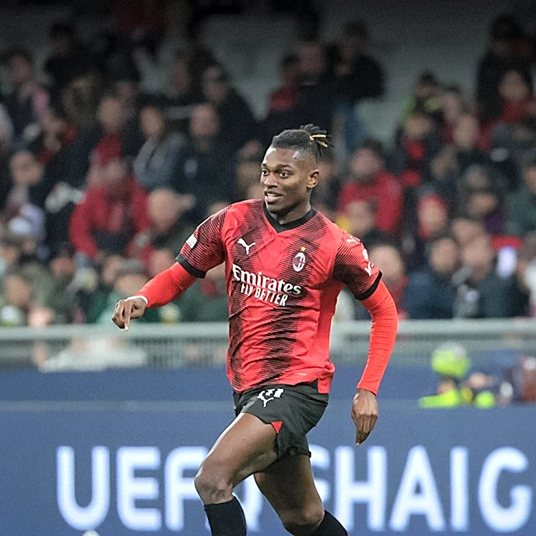 AC Milan Faces Decline, Struggles to Attract Top Talent Amid Financial Disparity