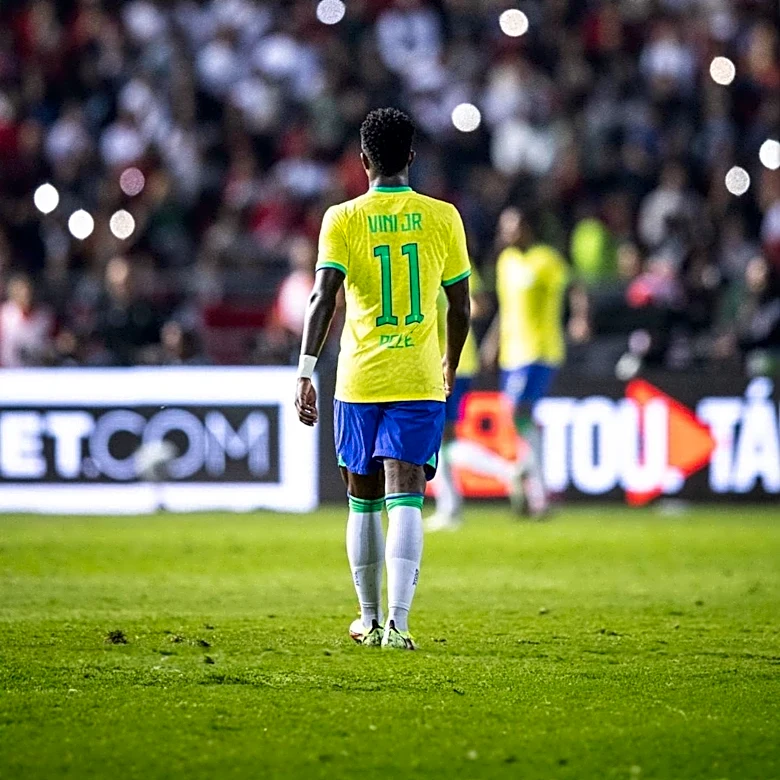 DJ Khaled Pays Tribute to Vinicius Jr. on Instagram, Calling Him a 'Legend'