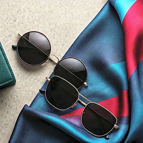 How to wearing Color Without Looking Loud