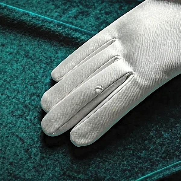 Why Fashion People Are Reconsidering Gloves for Royal Ascot