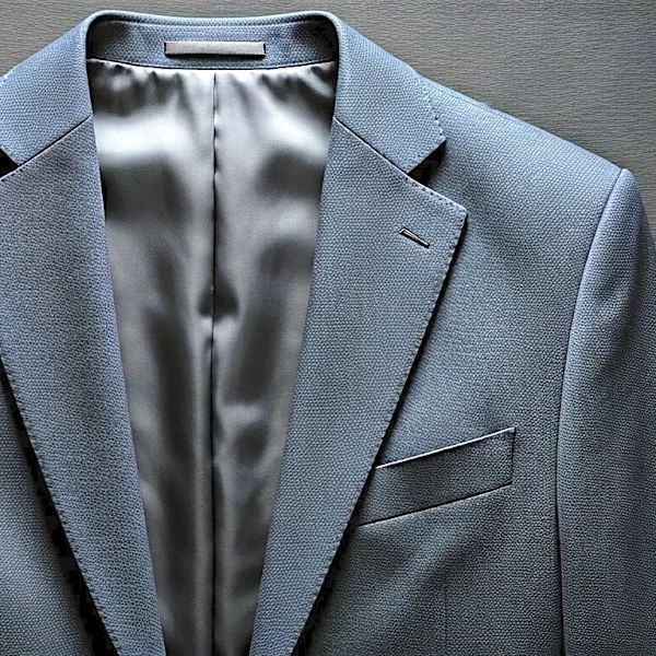 7 Peak-Lapel Suit Details That Separate a Draft Pick From a Red-Carpet Rookie