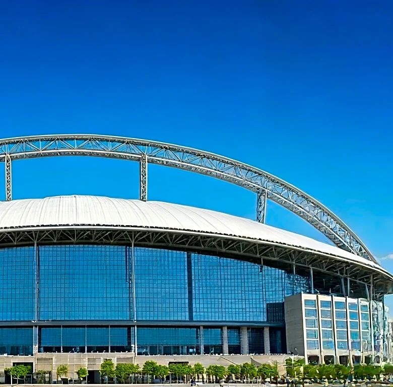 How Houston Stadium Turns Heat, Roofs, and Comfort Into a Venue Story