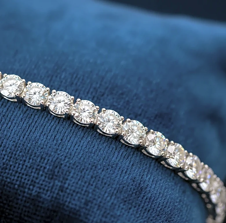 From Errands to Brunch: The Easy Upgrade Hidden in Tennis Bracelets