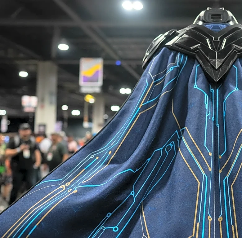 Why Fashion Fans Obsess Over the Back View of Comic-Con Capes