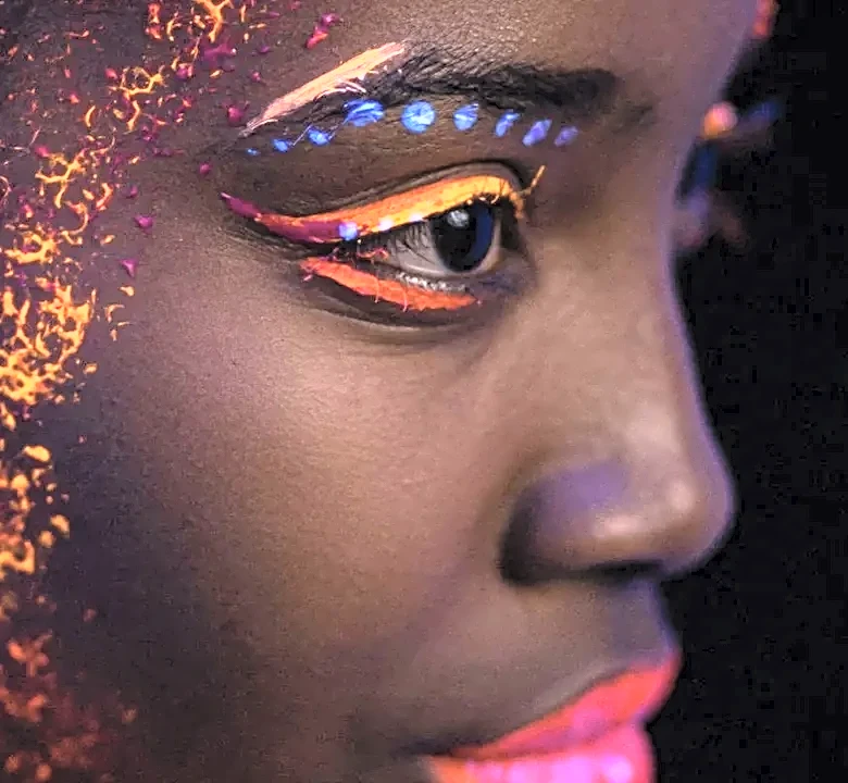 How to Make Body Shimmer for Deep Skin Tones and Arena Lighting