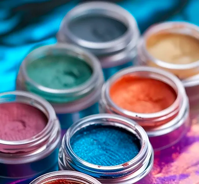 The Subtle Mermaid-Eye Trend That Works Beyond Comic-Con