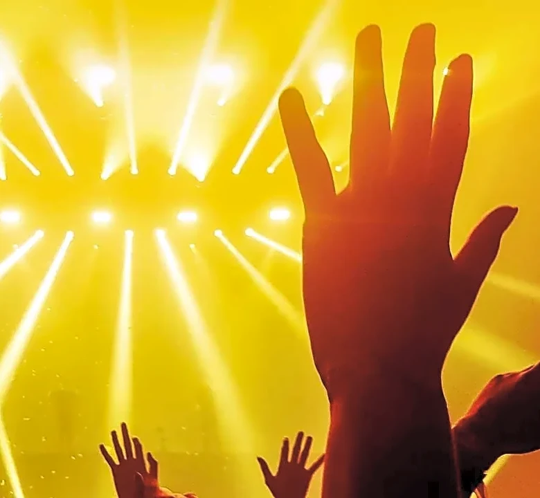 Why a Standing Ovation Does Not Equal Broad Audience Demand