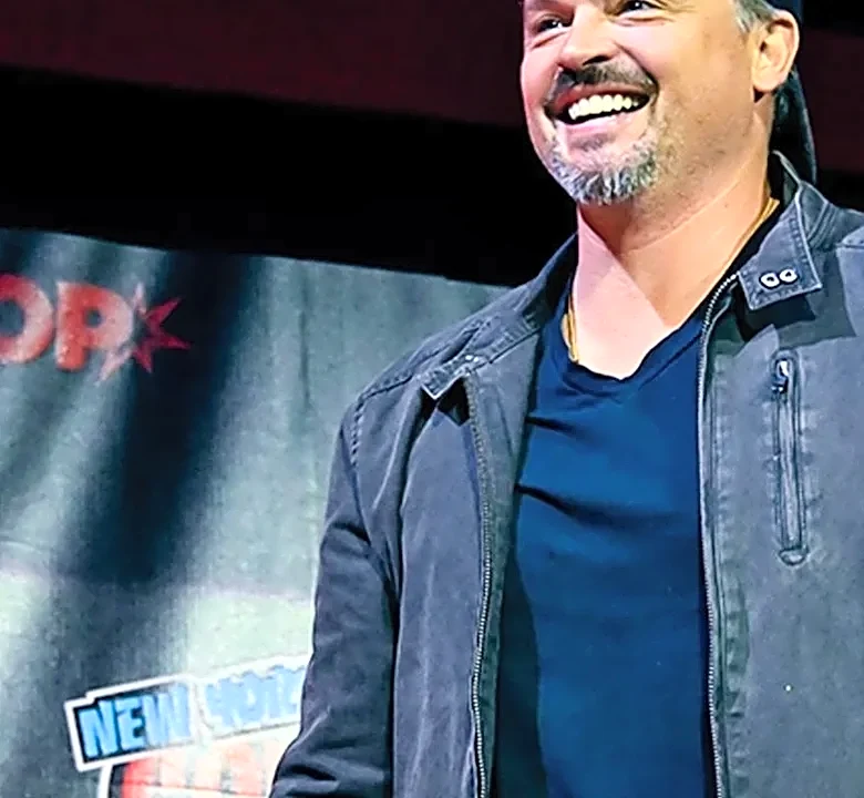 The Pocket Problem Most Comic-Con Outfits Forget to Solve