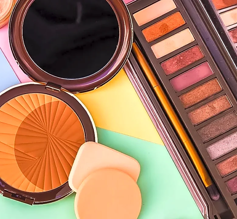 Which Lollapalooza Makeup Layering Errors Cause Pilling