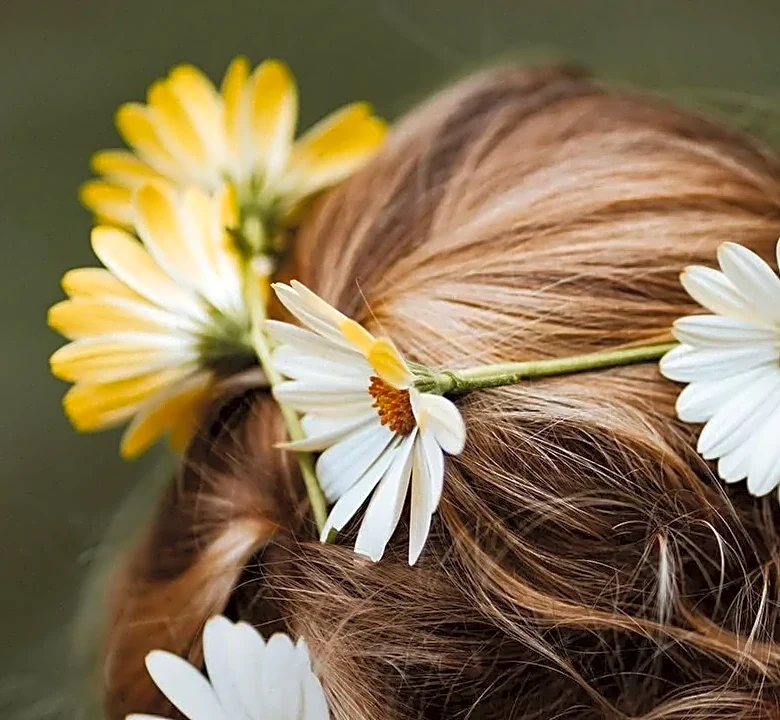 Why Festival Hair Is Moving From Perfect Waves to Controlled Texture