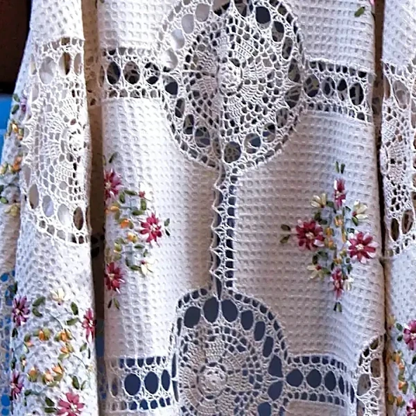 Mesh vs. Crochet: Which Open-Weave Fabric Works Better for Lollapalooza?