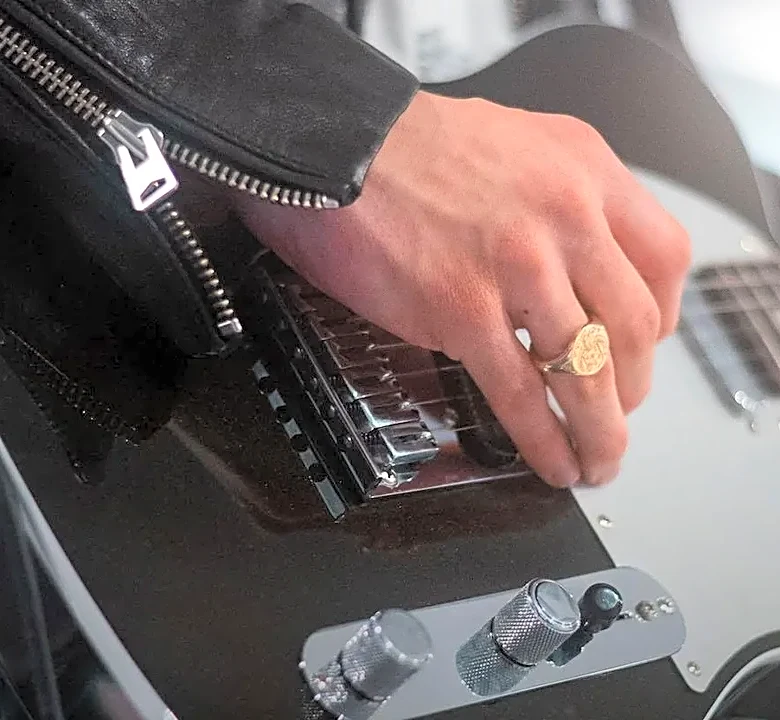 How Jimi Hendrix Created His Distinctive Guitar Sound