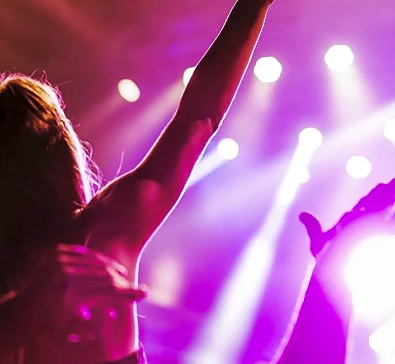 How Lollapalooza Fans Use Merch to Signal Taste Without Wearing a Costume